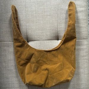 Merit beauty mini bag/makeup bag. In new condition